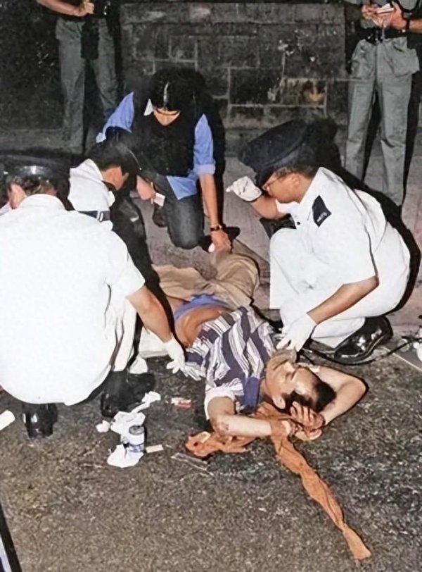 武汉世牛 香港悍匪消亡史